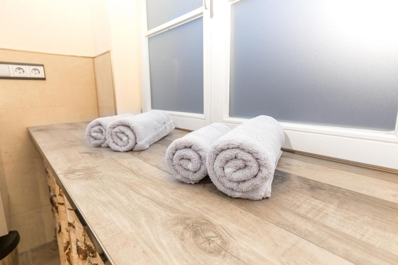 Schwarzwaldzimmer & Schwarzwald Design Apartment Rottweil Bagian luar foto